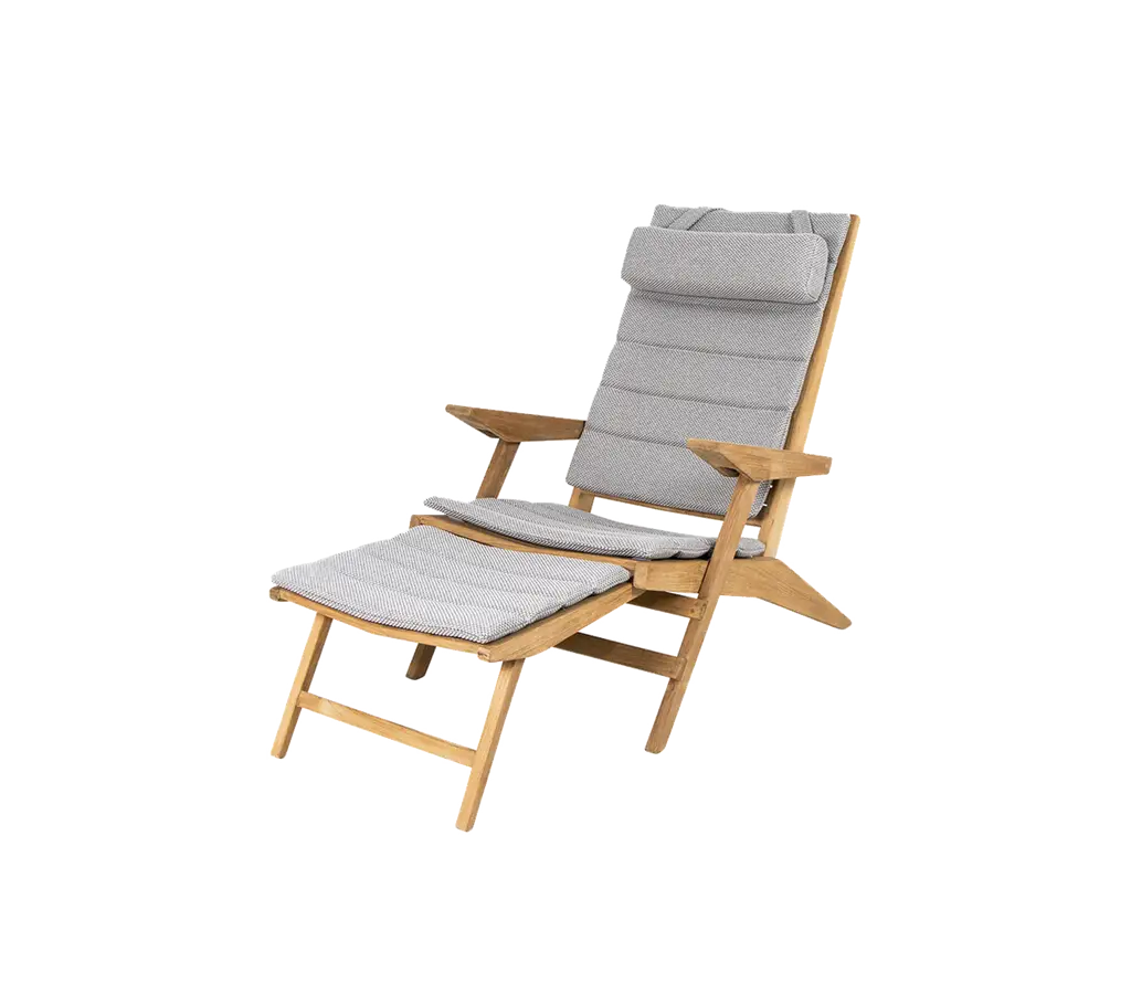 Flip deck chair