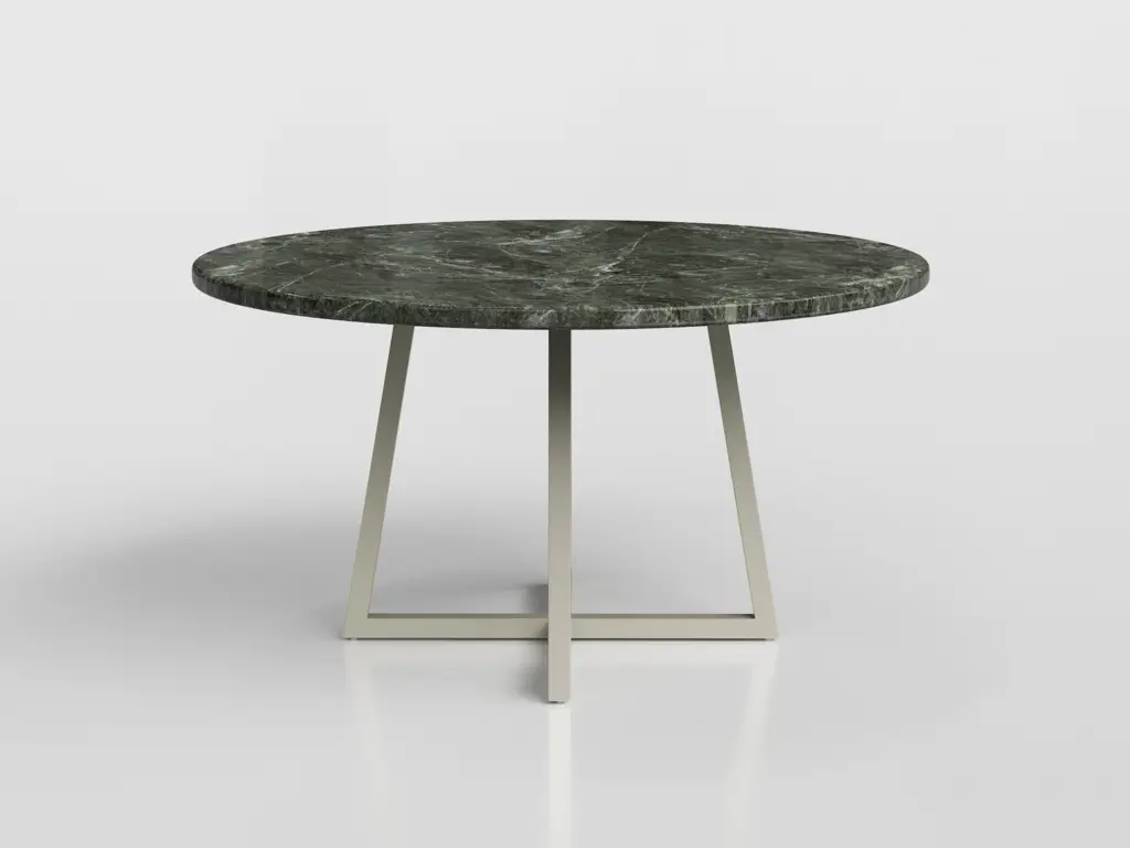 Piramide Round Table