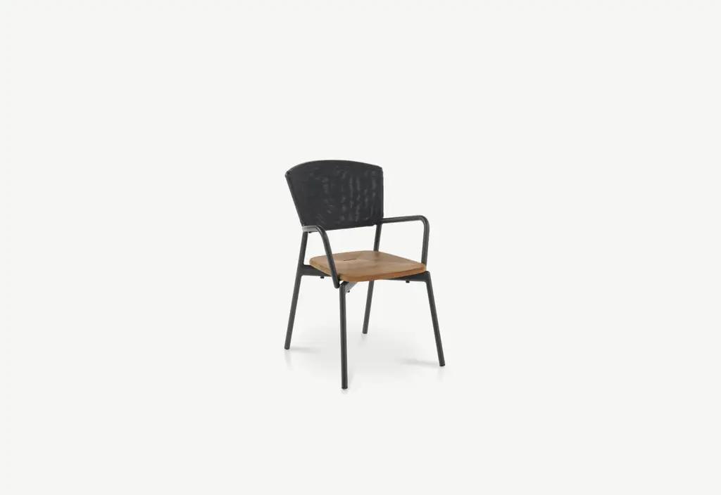 Armchair Piper 021