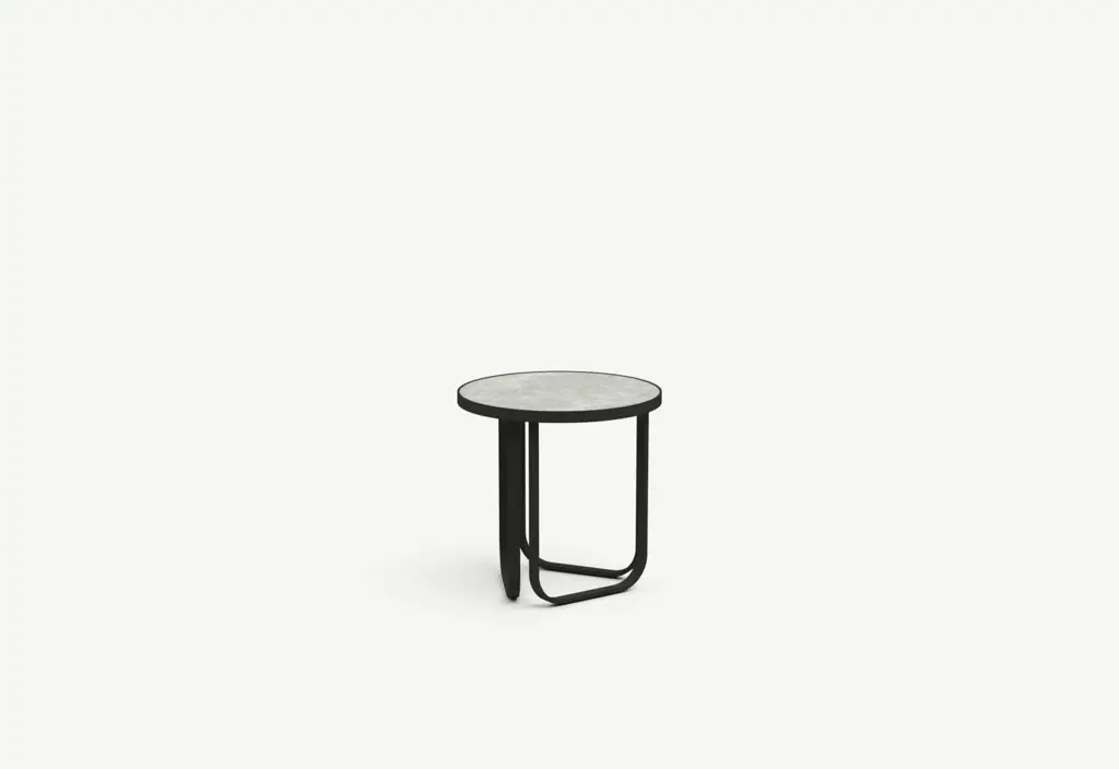 Side table Thea 008
